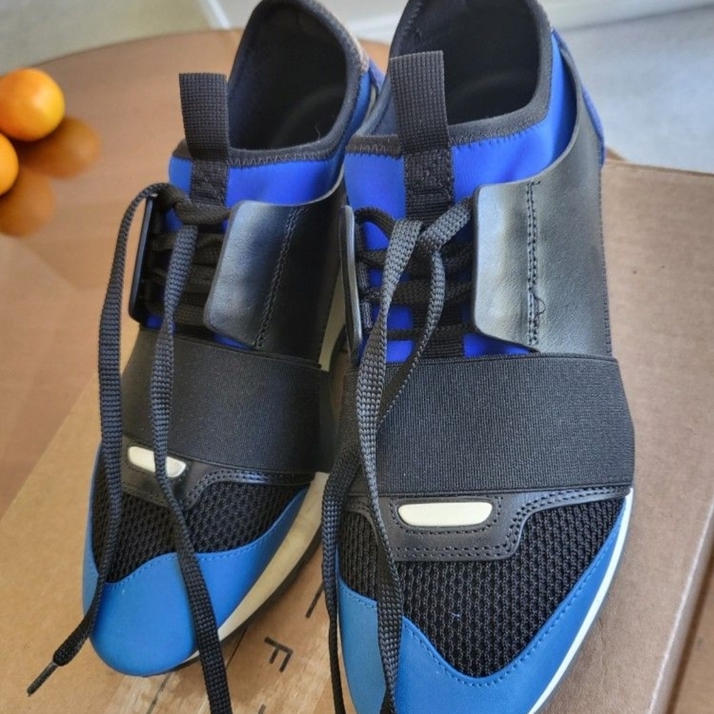 Balenciaga Textured Black Sole